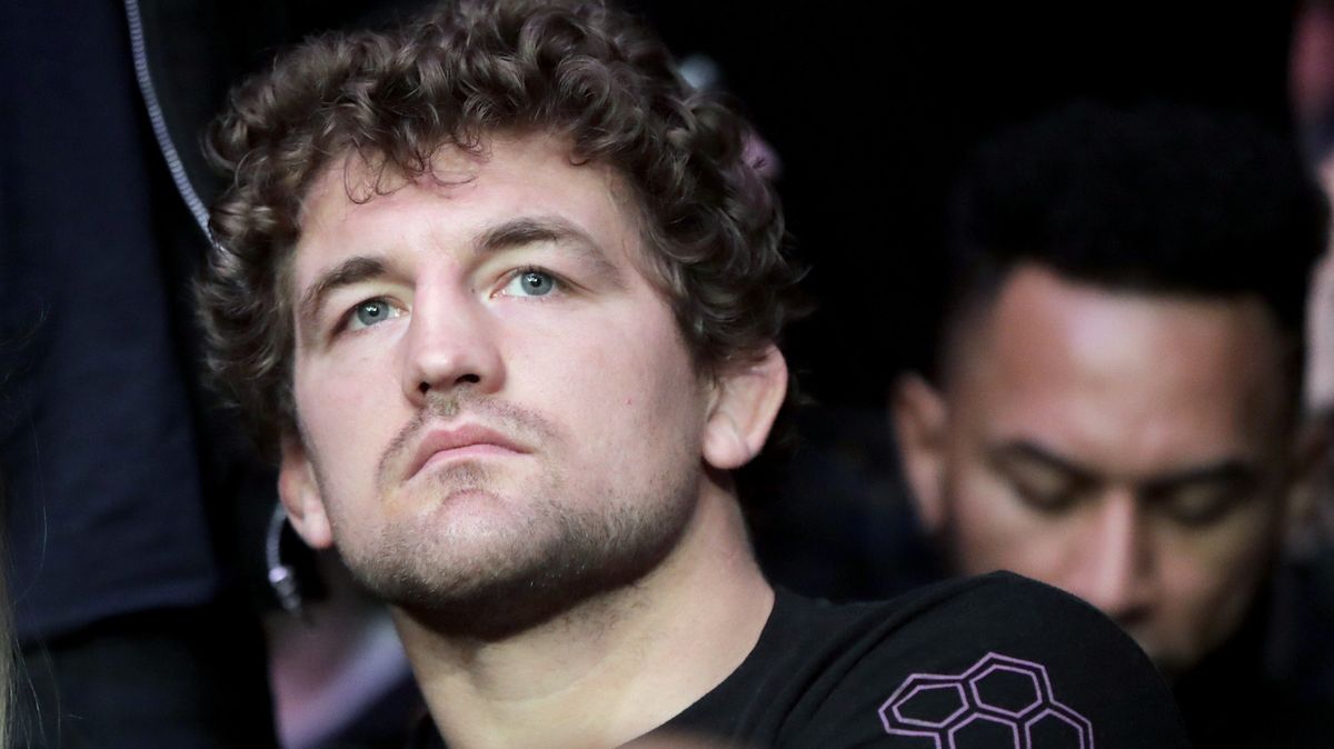 Ležel na smrtelné posteli. Bojovník utekl hrobníkovi z lopaty a trénuje, vyhráno ale nemá